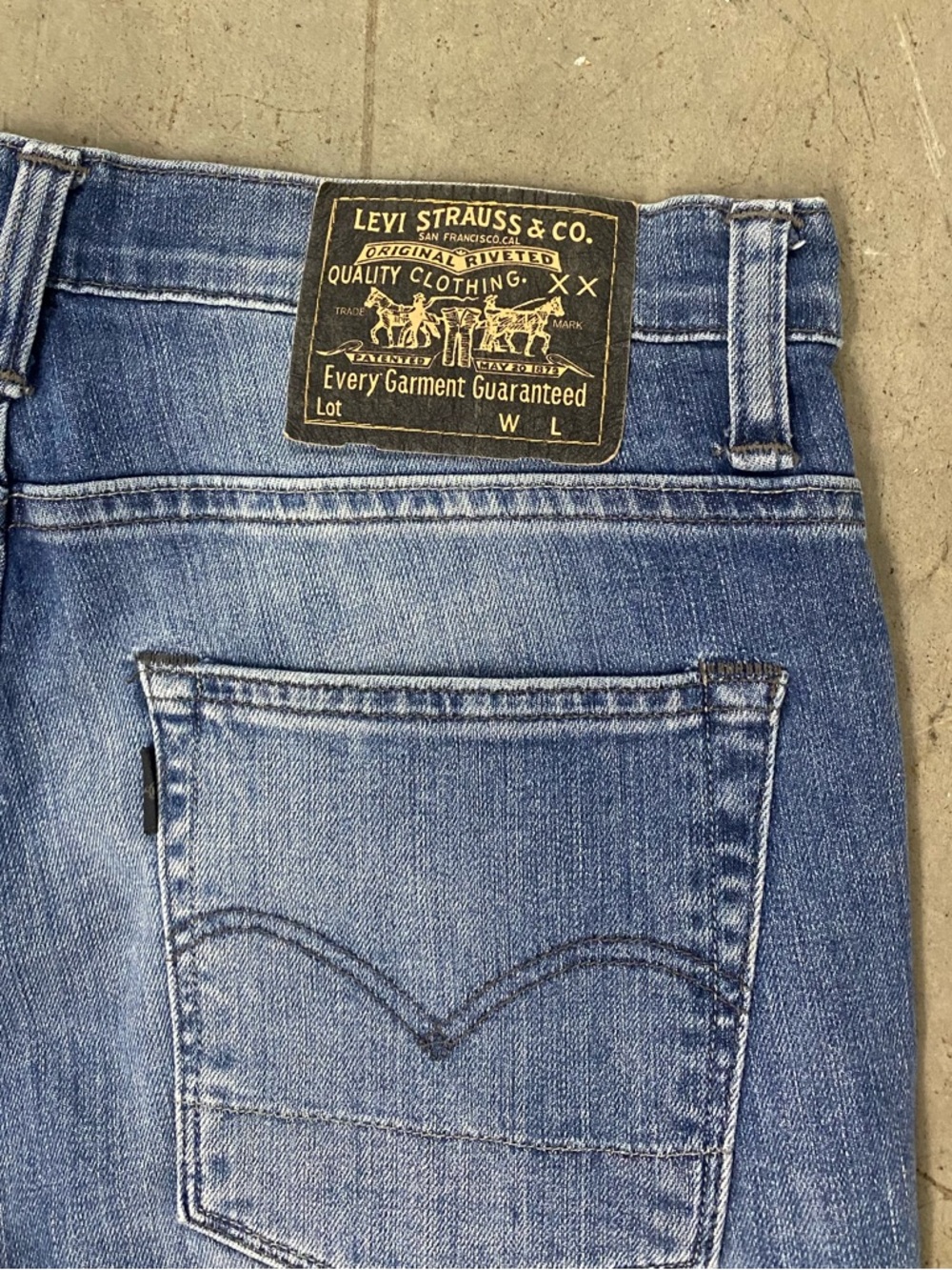Levi’s Jorts - Picture 6 of 6